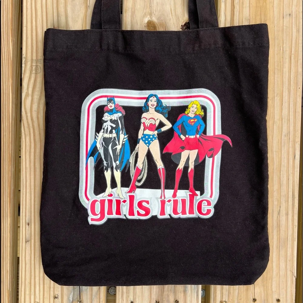 - DC Comics ‘Girls Rule’ Female Superhero Tote Bag! EUC!